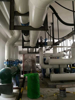 陇南设备保温 票房从13亿跌到2700万！我感慨，四大影帝救不了港片